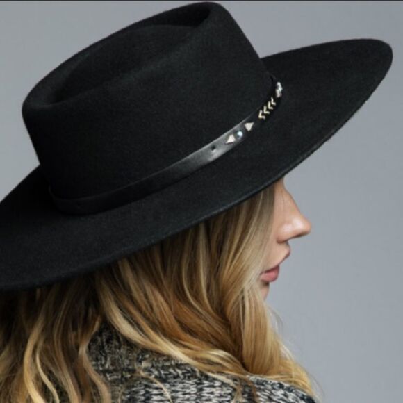 Navajo Inspired Bohemian Wool Boater Hat in BLACK - Picture 4 of 16